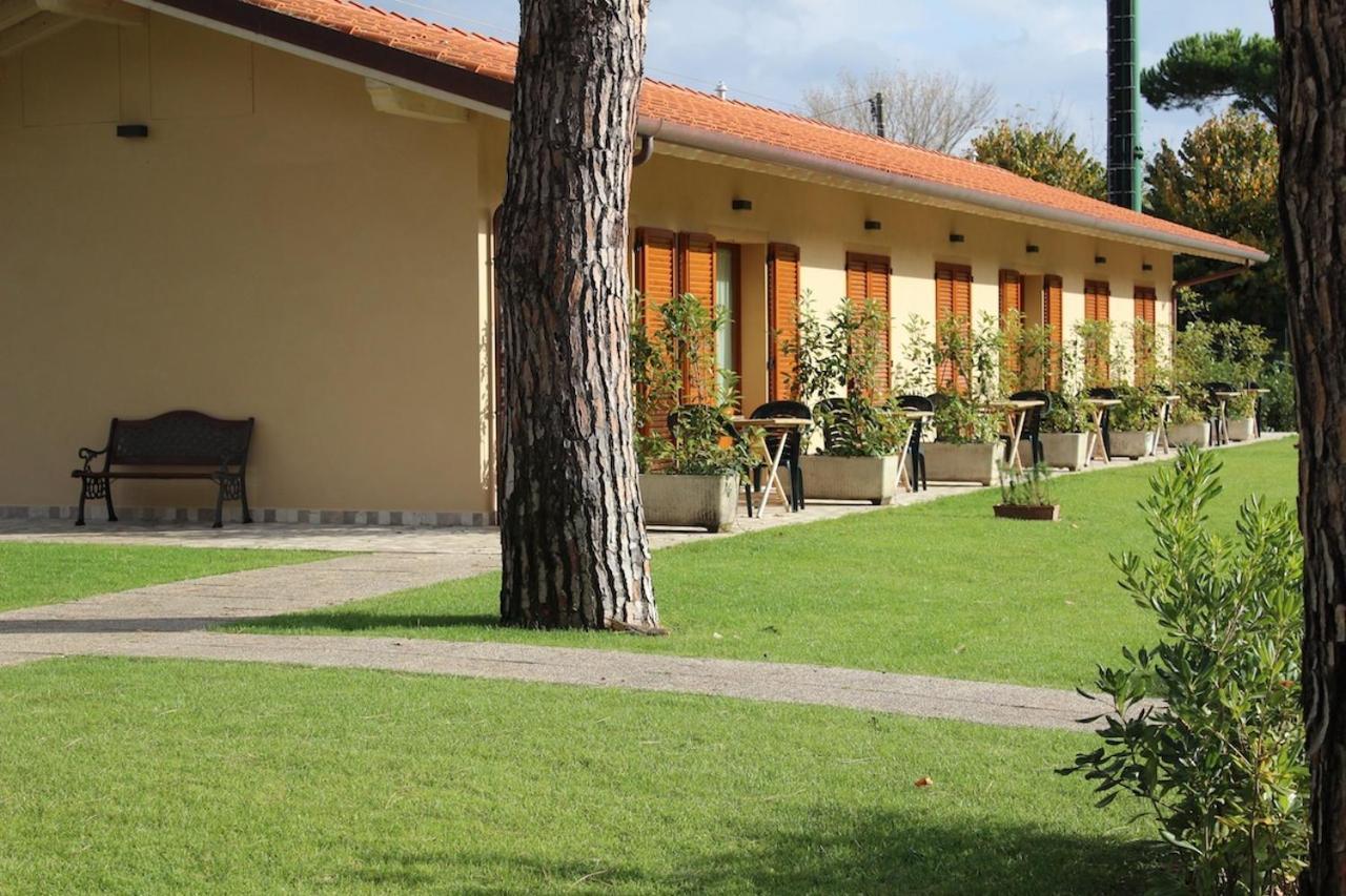 מגדל אגם פוצ'יני Villa Rosy מראה חיצוני תמונה