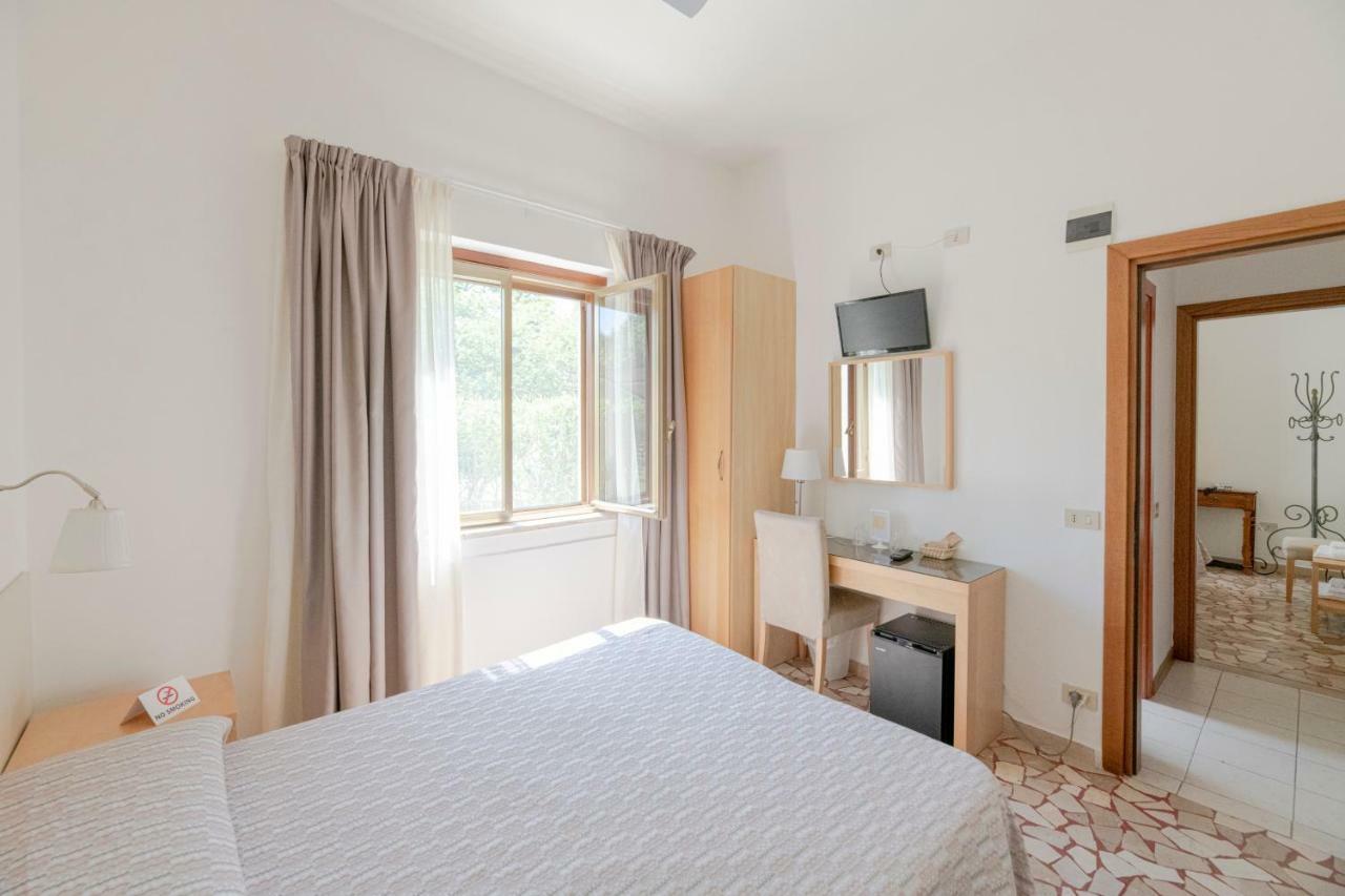 מגדל אגם פוצ'יני Villa Rosy מראה חיצוני תמונה